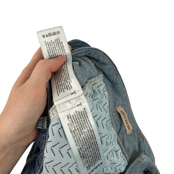 Ariat REAL Perfect Rise Boot Jeans Western Country Rodeo Cowgirl Womens 28 - Picture 8 of 9